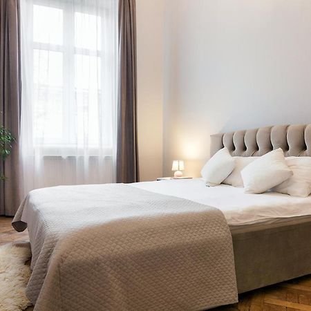 Chopin Apartment In The Center Of ลวีฟ ภายนอก รูปภาพ