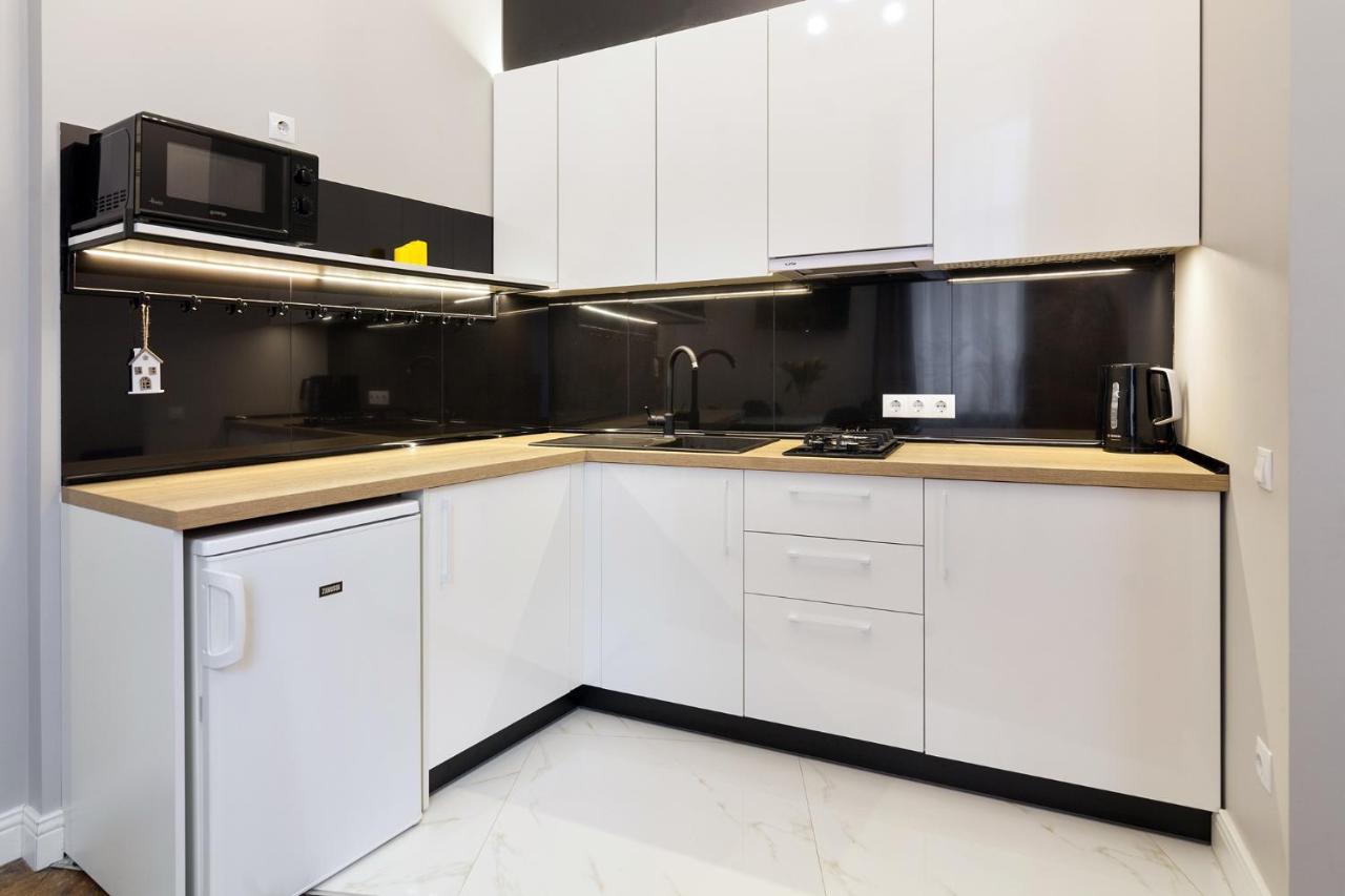 Chopin Apartment In The Center Of ลวีฟ ภายนอก รูปภาพ